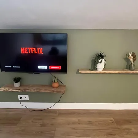 Sous Les Toits Du Parvis *